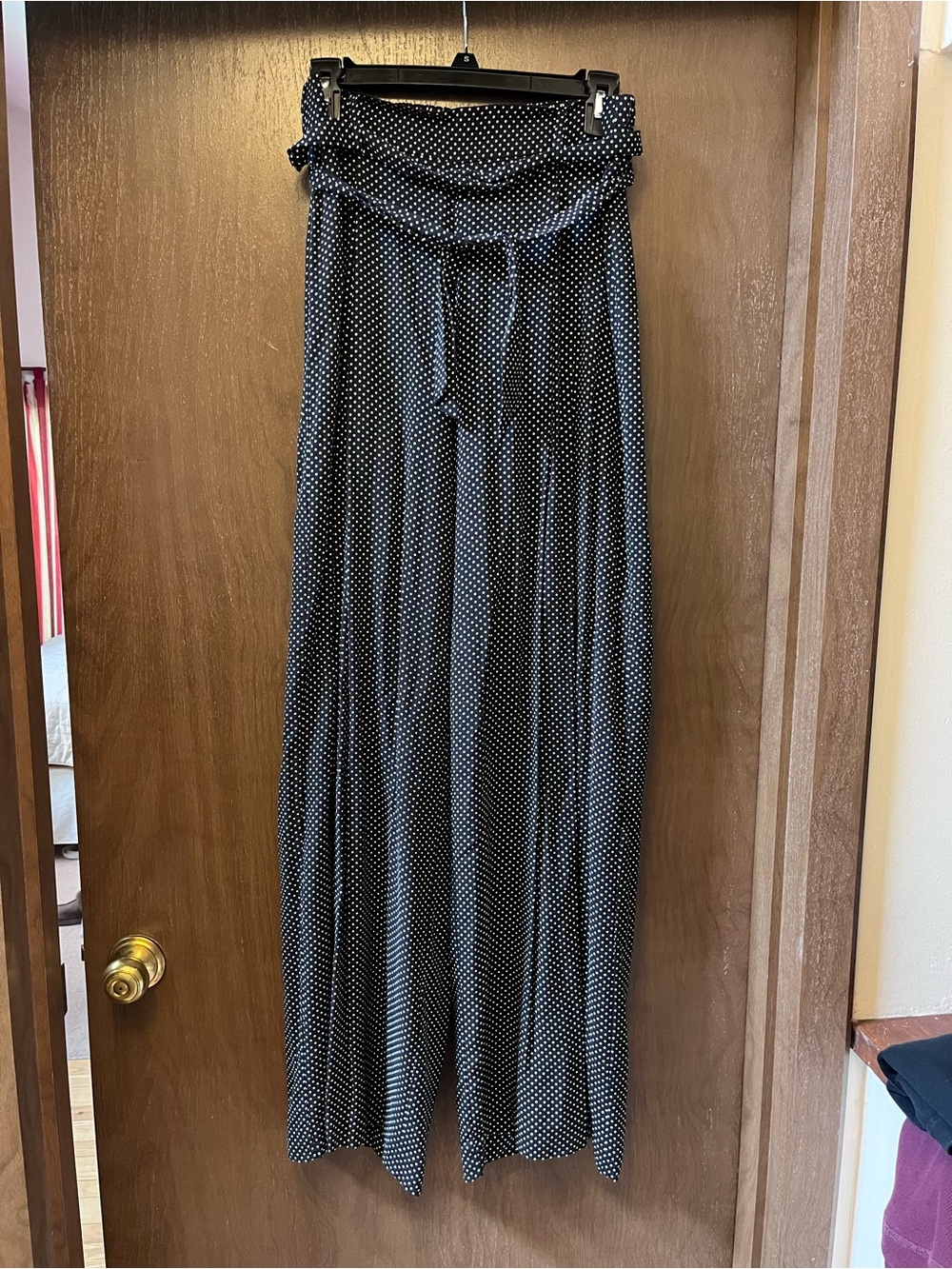 Elle black & white wide leg pants small